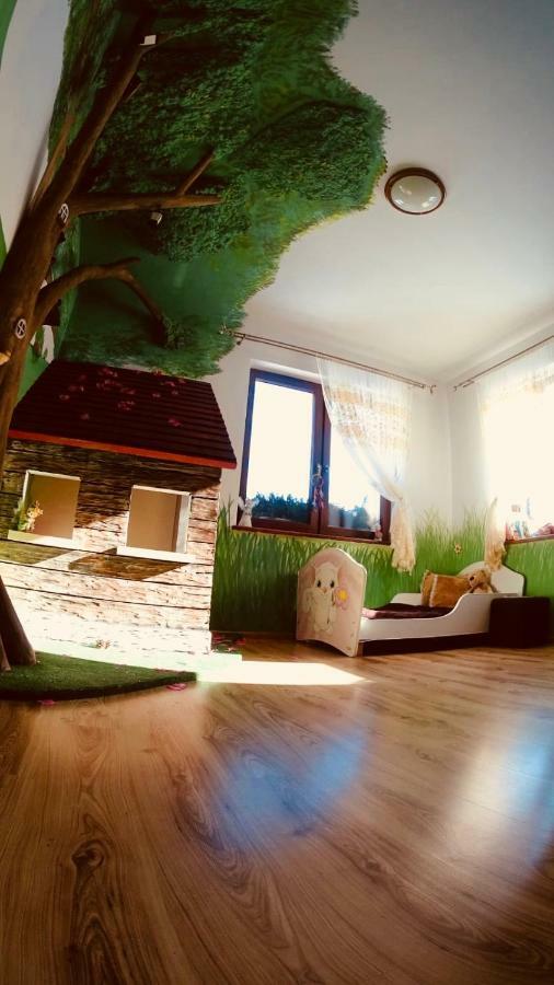 Nibylandia Dom Pod Lasem Нова Весь-Ґродзиська Екстер'єр фото